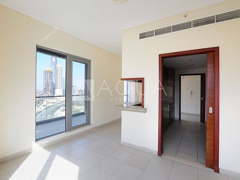 3 Well Maintained | Maid's Room | Stunning View