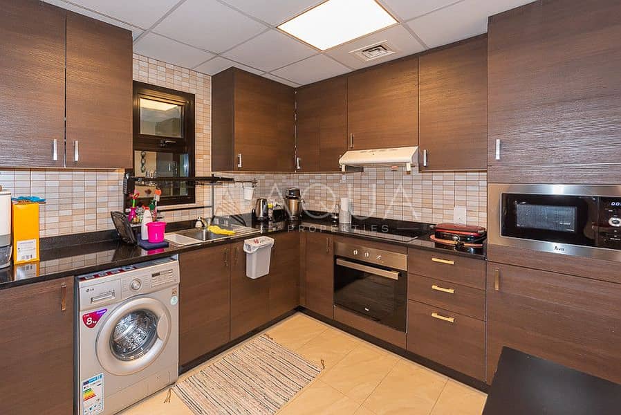 6 Bright and Spacious 2 Bed | Near Metro