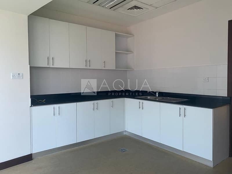 9 Nice office | Fitted | near metro | SZR.