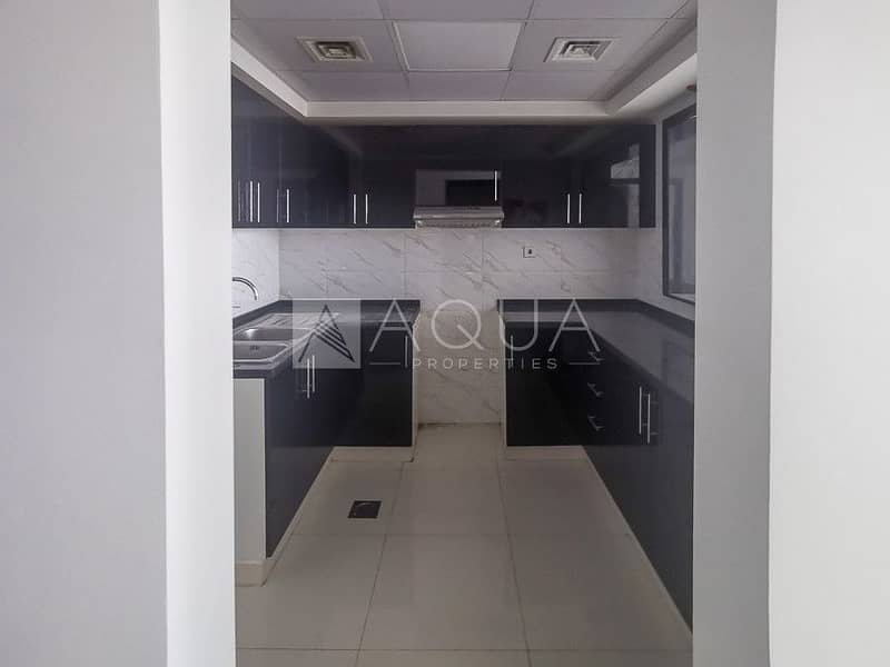 4 1 Month Free | Fitted Kitchen | Spacious
