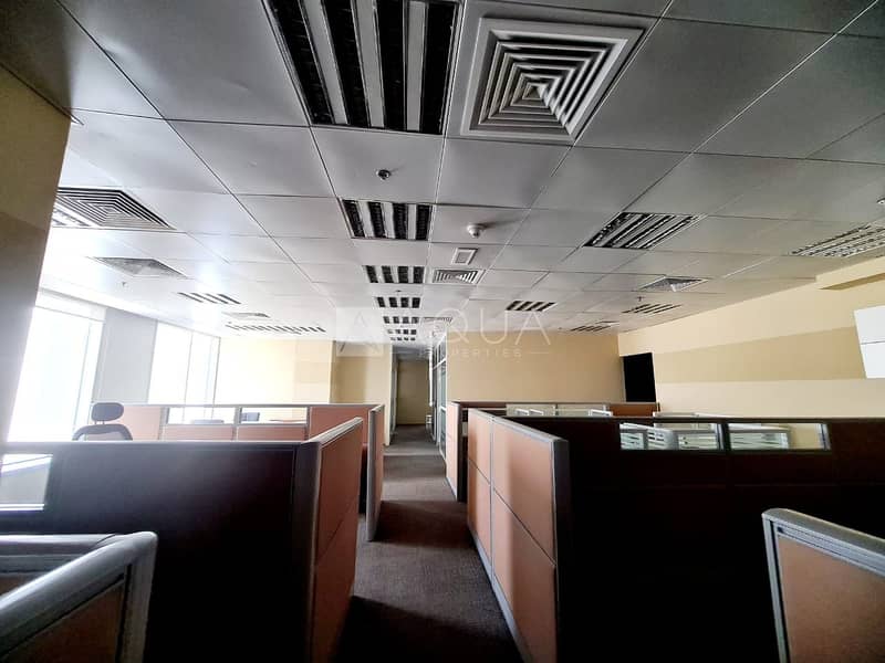 8 Good deal | Furnished | Partitioned office