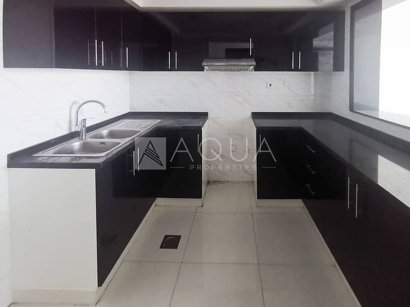 6 1 Month Free | Fitted Kitchen | Spacious