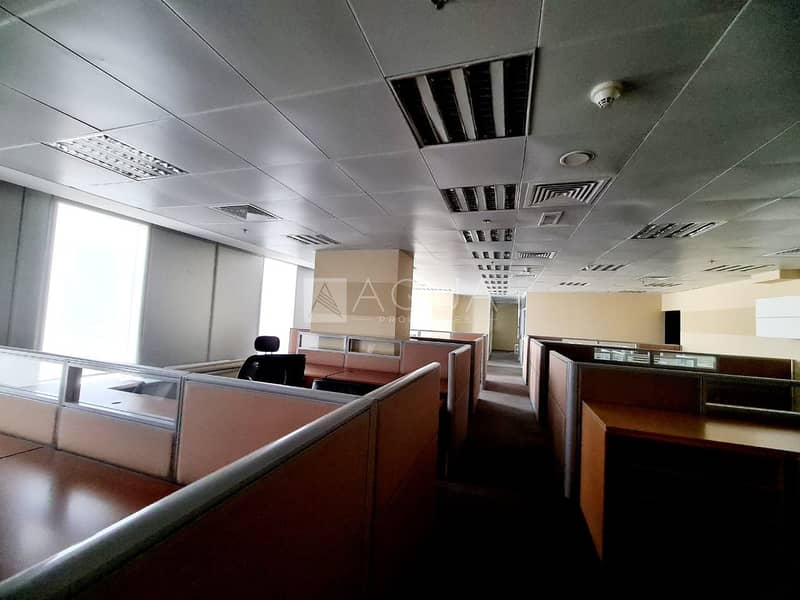 11 Good deal | Furnished | Partitioned office