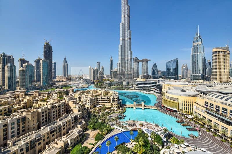 Luxury Apartment with Full Fountain View