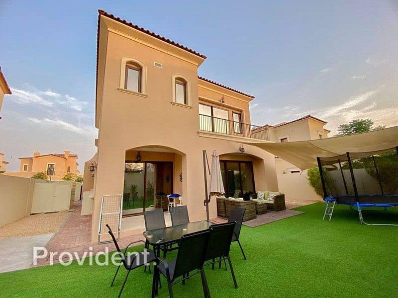 Close to Pool | Landscaped | Immaculate Close to Pool | Landscaped | Immaculate