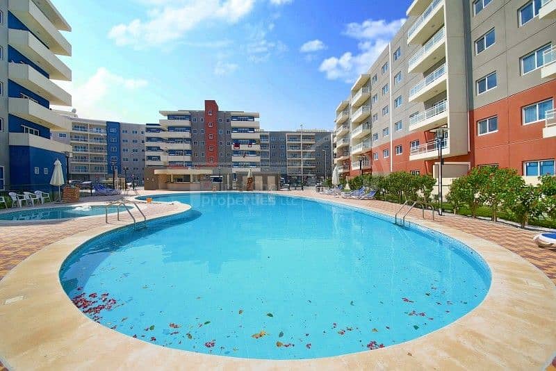 Stunning Ground Floor 3 Bedroom Flat in Al Reef.