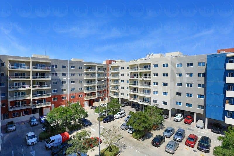 20 Stunning Ground Floor 3 Bedroom Flat in Al Reef.