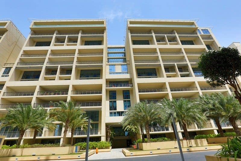2 Astonishing 3BR Apartment in Al Raha Beach
