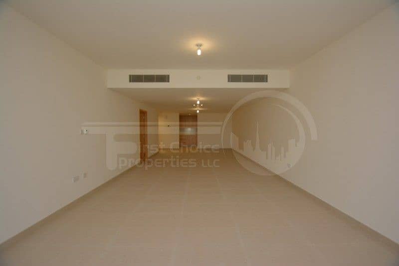 5 Astonishing 3BR Apartment in Al Raha Beach