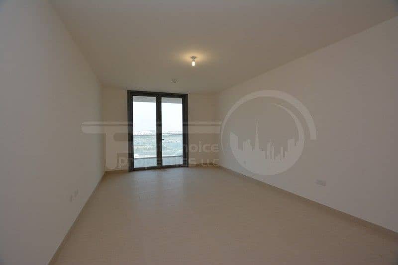 8 Astonishing 3BR Apartment in Al Raha Beach