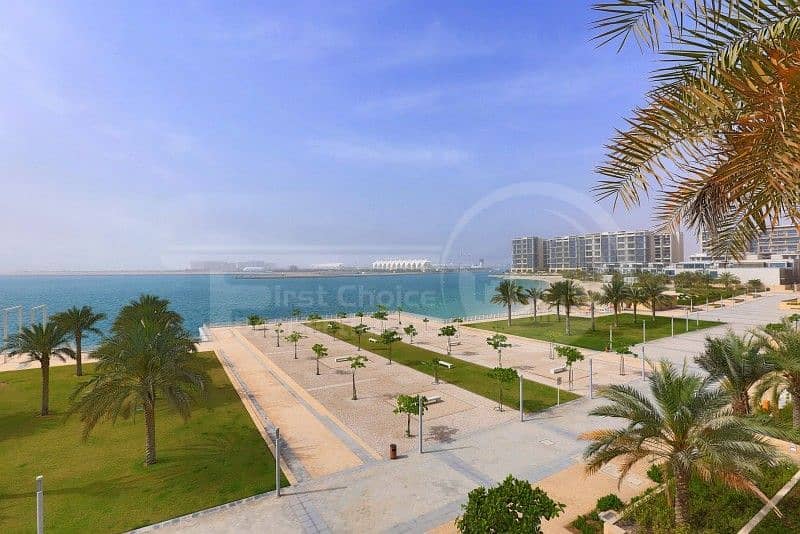19 Astonishing 3BR Apartment in Al Raha Beach