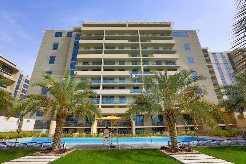 20 Astonishing 3BR Apartment in Al Raha Beach