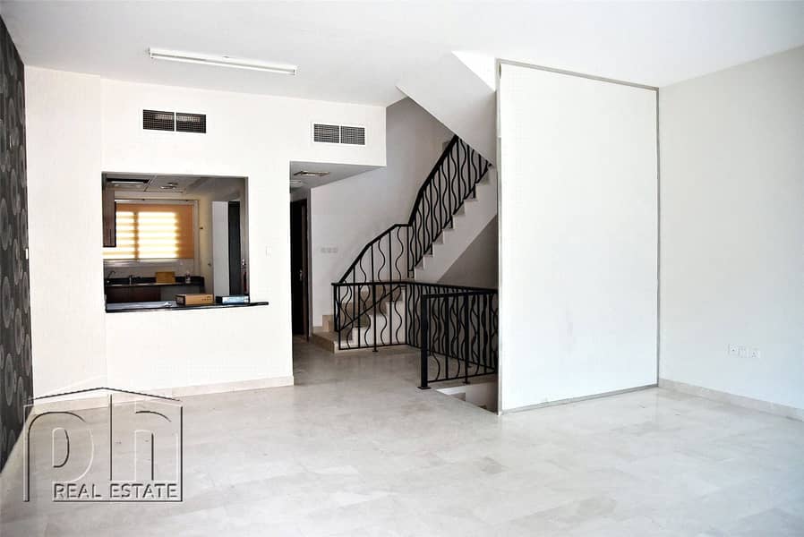 2 Modern Townhouse | Available Nov | 4 Bedroom