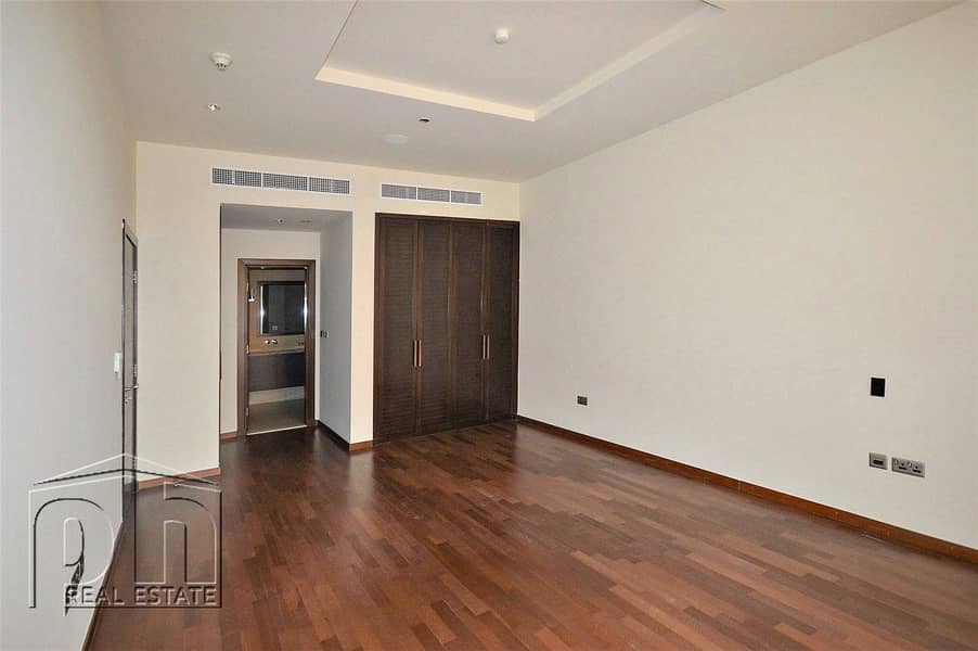 6 1 BR | Spacious | Unfurnished | Available