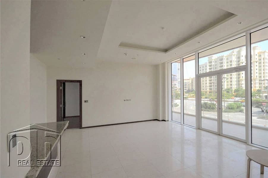 9 1 BR | Spacious | Unfurnished | Available