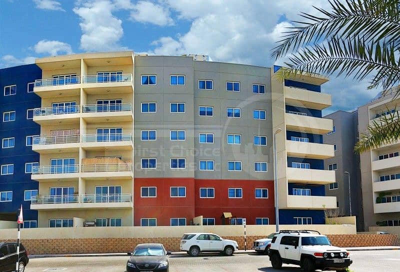 17 Delightful 1BR Apartment for Sale in Reef
