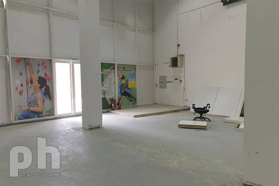 Nice Retail Shop | Fitted | Business Bay Nice Retail Shop | Fitted | Business Bay