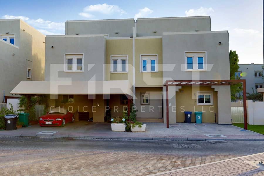 Amazing Spacious Villa in Al Reef. Call us!