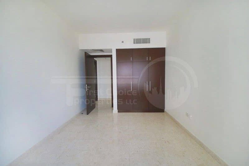 7 Great Offer ! Extravagant 3BR Apartment.