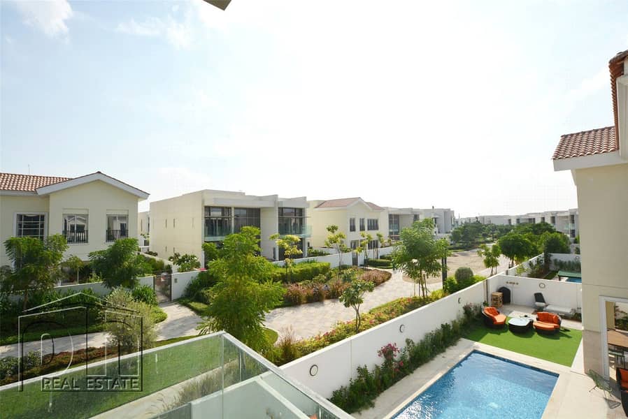 5 Bed Contemporary - Large plot - Landscaped