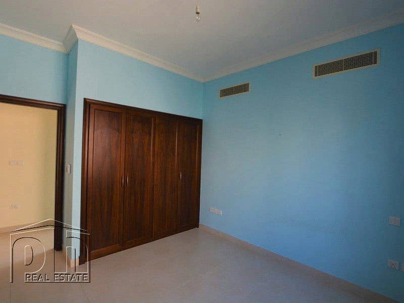 14 | Opposite Park | Easy Access | Vacant |