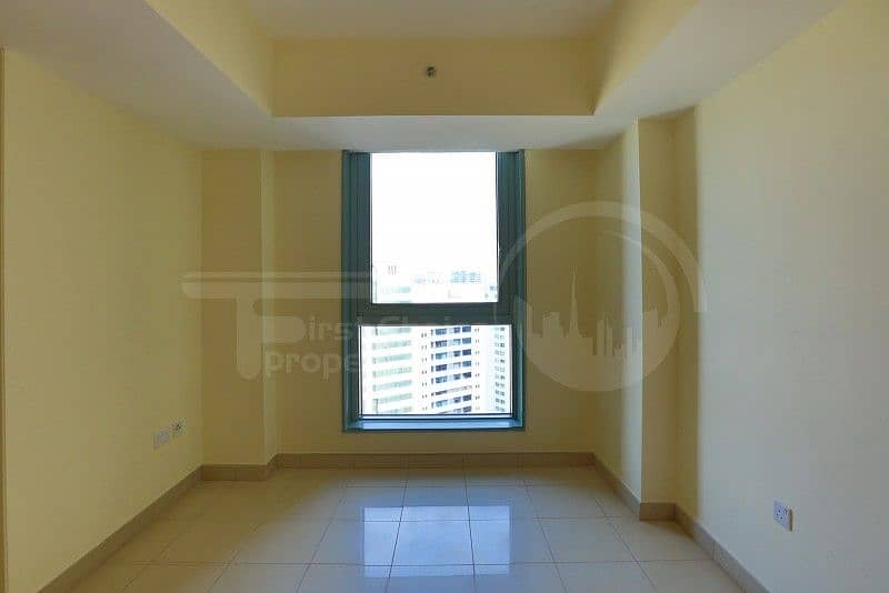 8 Enjoy the City view plus Comfy 1BR Flat.