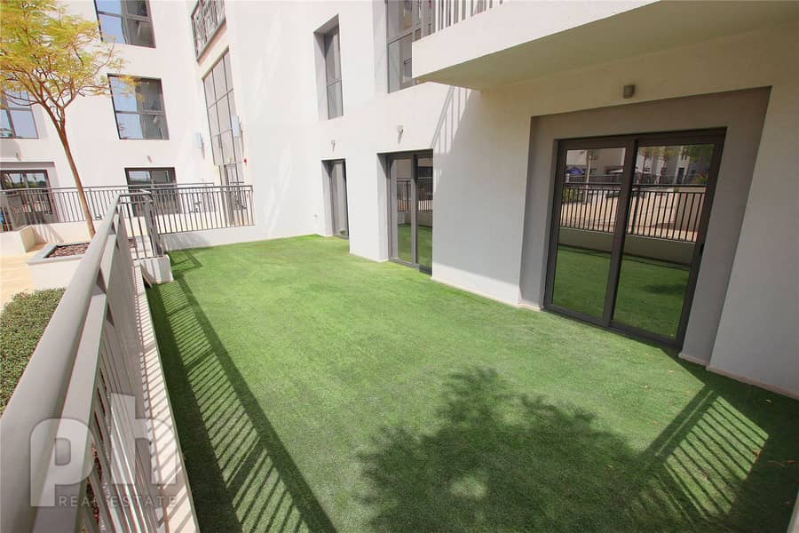 3 Pool Views | Landscaped Garden | 2 Bed