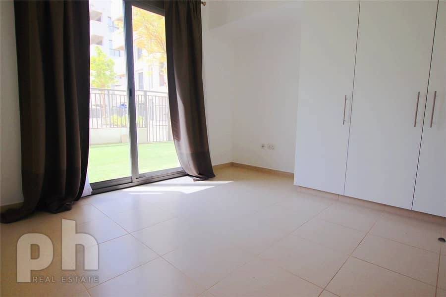 6 Pool Views | Landscaped Garden | 2 Bed