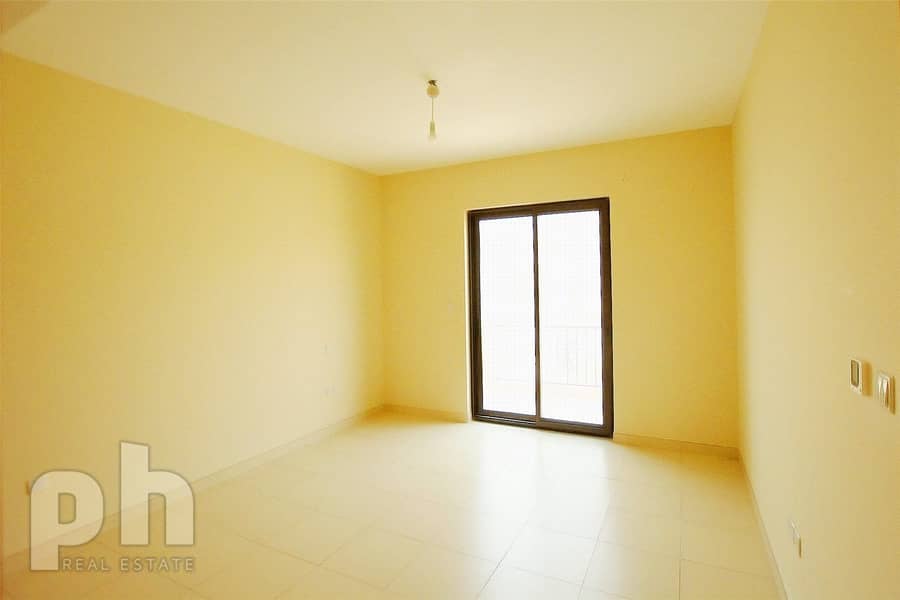 10 Type 2M | Vacant | Close to pool and park