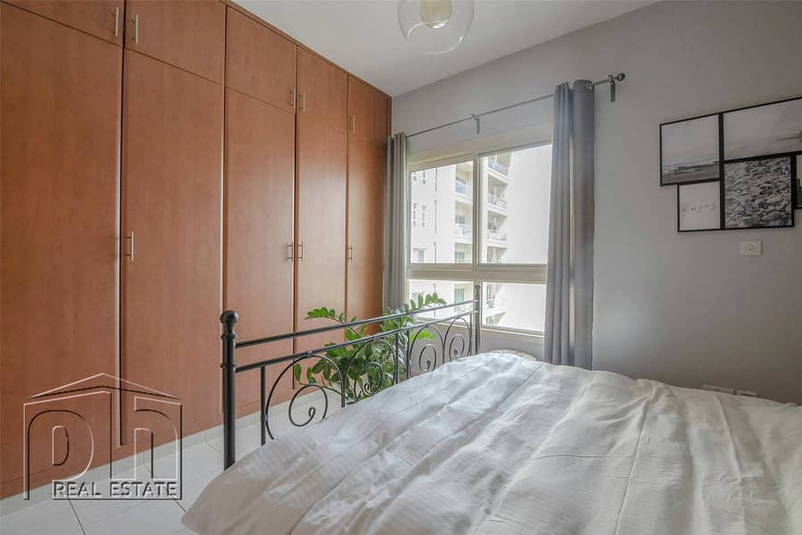 8 04 Layout | Vacant 1 bed with Pool Views