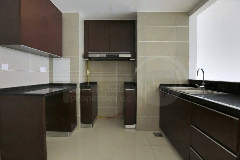 6 Amazing 2BR Apartment in Al Reem for Sale