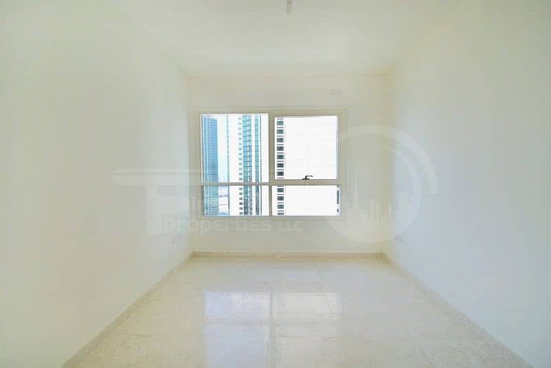8 Hot Offer! Stunning 3BR Apartment for Rent