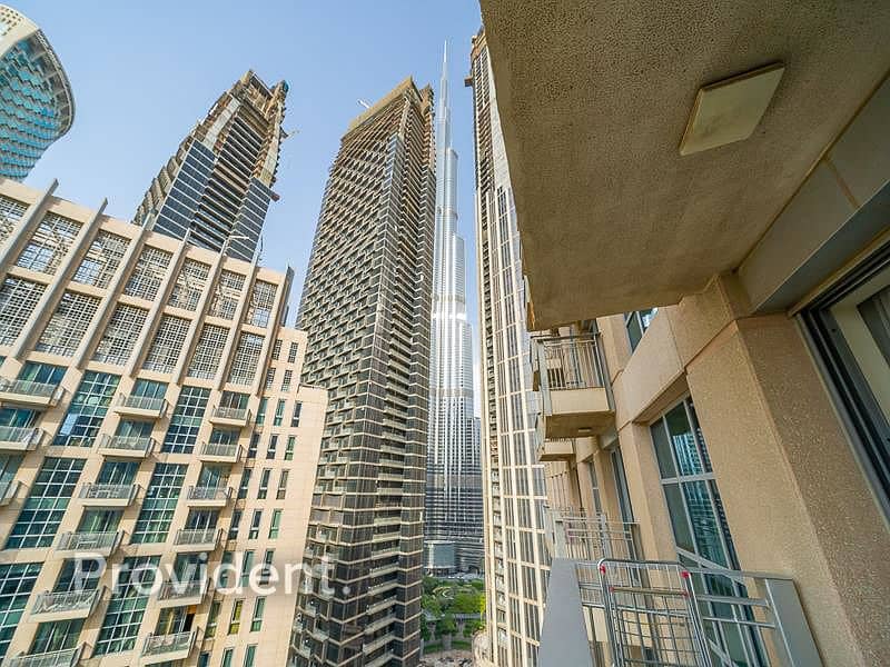 Burj Khalifa View | Tenanted | Study Room