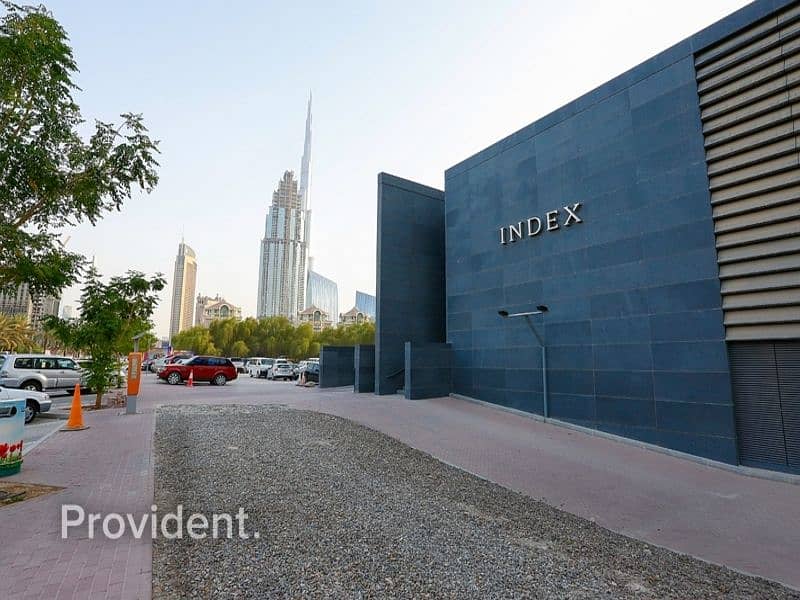 6 Fitted Office | DEWA and Chiller Charges Included