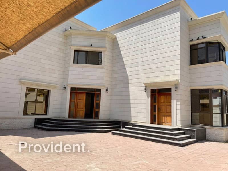 21 Exclusive | Elegantly Styled Villa | Huge