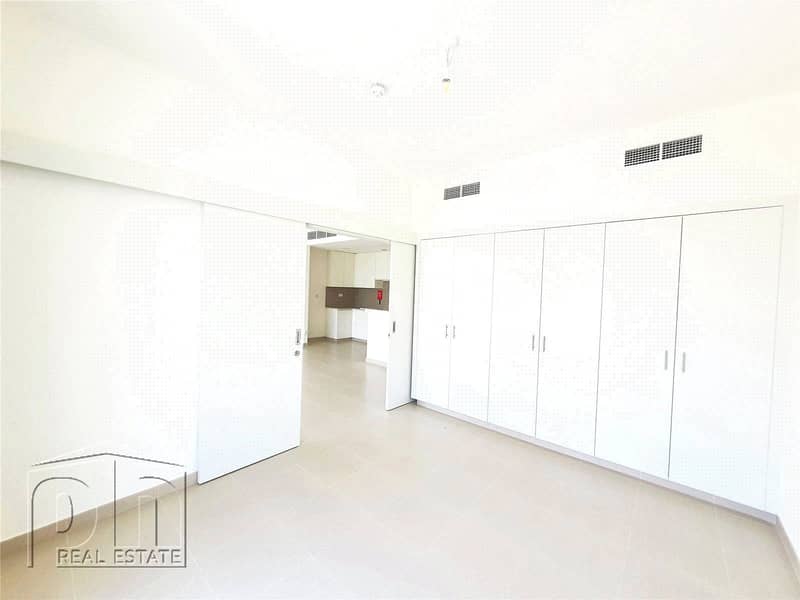 7 4 Bed + Maid | Corner Unit | Available Now