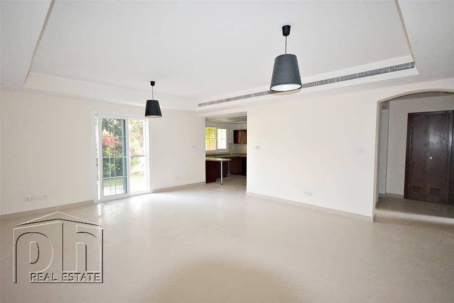 Single Row - Spacious Layout - Good Location Single Row - Spacious Layout - Good Location