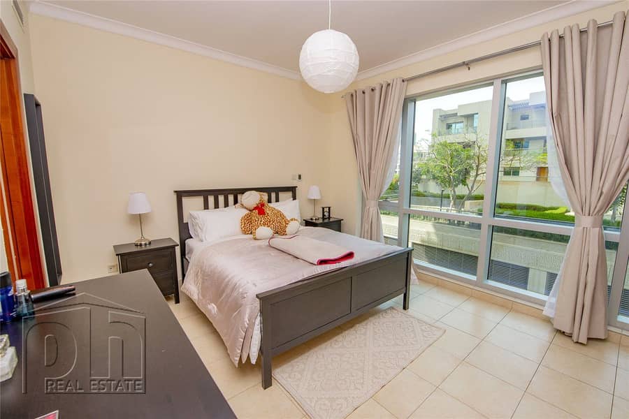 7 1 Bed | Large Layout | Golf Course Views | Immaculate Condition