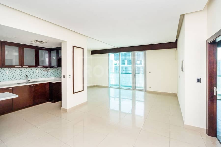 2 Spacious 1Bed | Road View | Business Bay