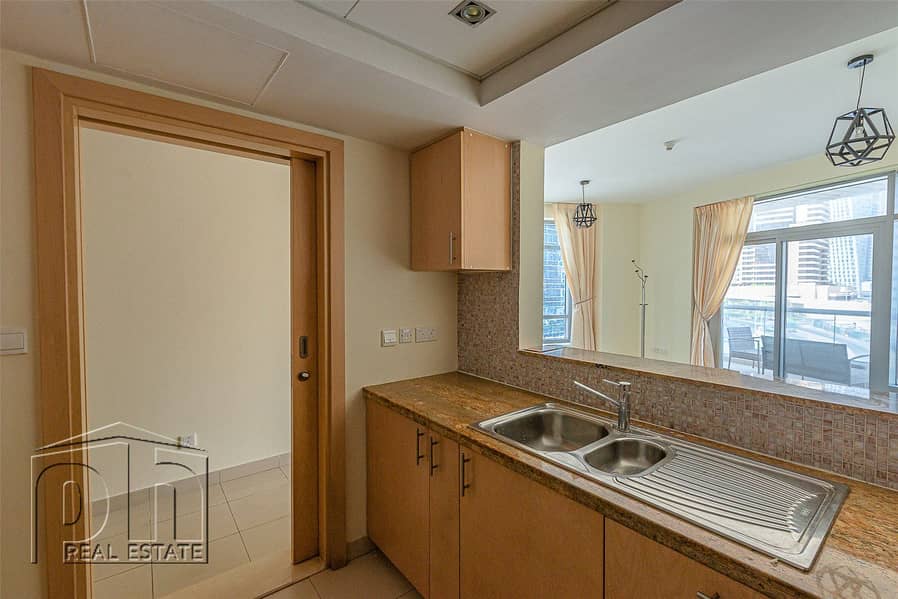 5 Spacious 1 Bed - Marina View - Chiller Free