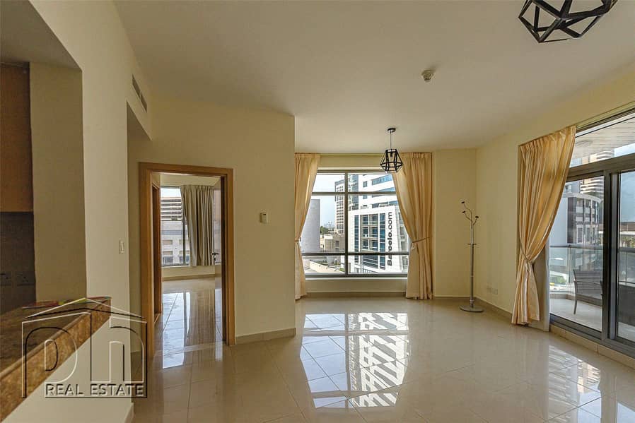 9 Spacious 1 Bed - Marina View - Chiller Free