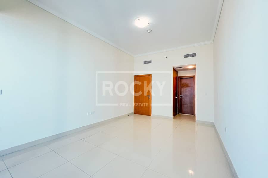 8 Large 2BR | Higher Floor | Full Sea View