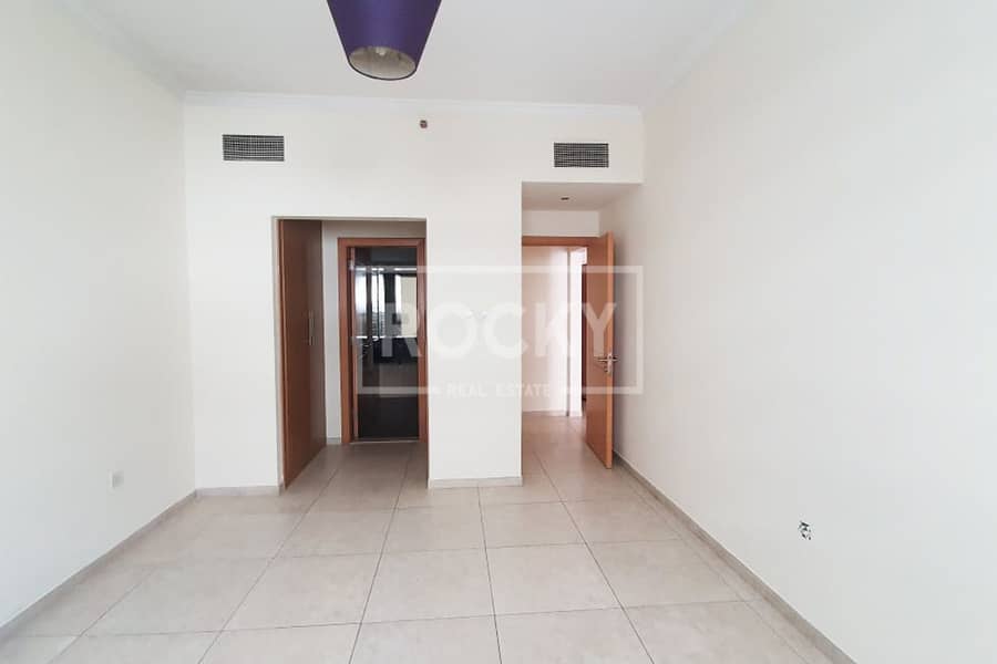 10 Good ROI|1 Bed|Lower Floor|with Laundry
