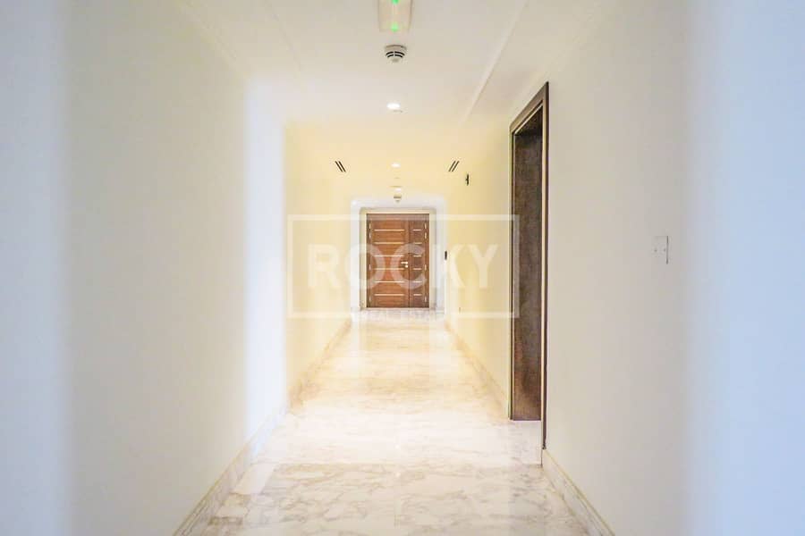 18 Brand New | 4 Bed Penthouse | plus Maids