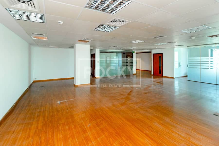 Офис в Дубай Интернет Сити，Стар Холдинг (БТ Билдинг), 325600 AED - 5386205