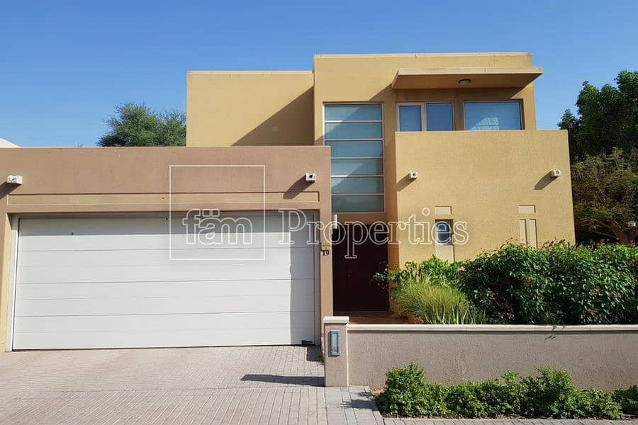 3+M|Spacious Layout|T8| Well Maintained Villa