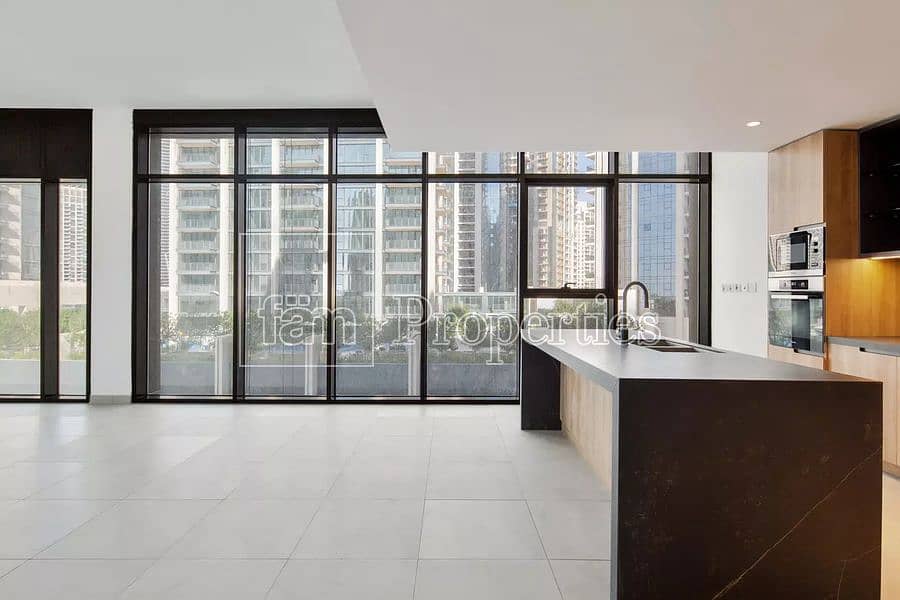 6 High-floor apt with stunning Dubai views\VACANT