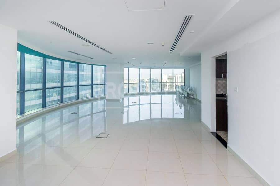 1 Fitted | Office | with Pantry | Jumeirah Bay X2