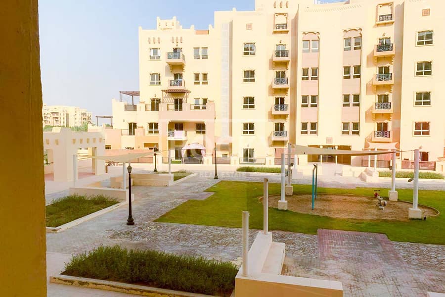 Exclusive | Large Unit | Near to Pool