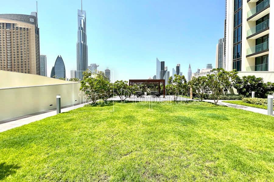 27 3 bedroom + maid Full Burj and fountain views